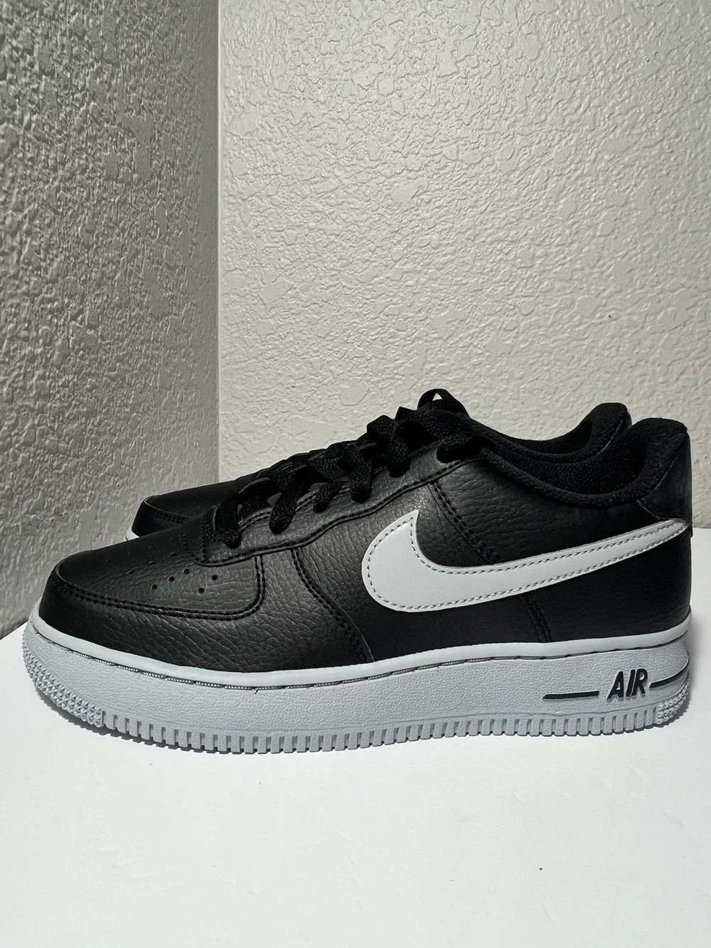 Nike Air Force 1 GS Black Wolf Grey low top sneakers shoes Youth 5.5Y HQ3807-001
